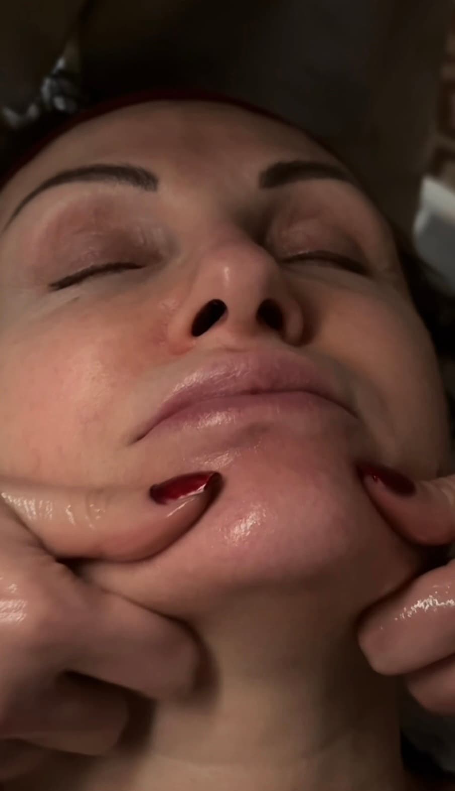 Масаж на лице